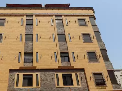 yerleşim Hazır Mülk 5 Yatak Odası U/F Apartman  satılık içinde Riyad #27216 - 1  image 