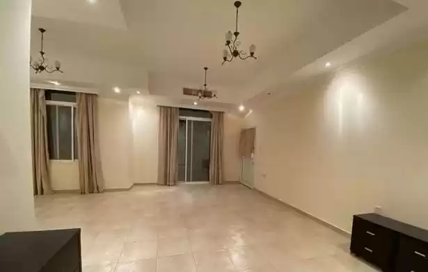 yerleşim Hazır Mülk 5+hizmetçi Yatak Odası S/F Müstakil Villa  kiralık içinde Al-Manamah #27225 - 1  image 
