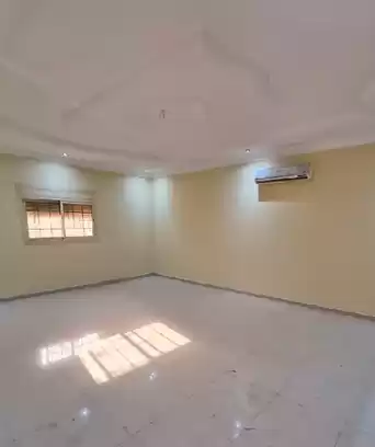 سكني عقار جاهز 5 + غرفة خادمة غير مفروش فيلا  للبيع في الرياض #27343 - 1  صورة 