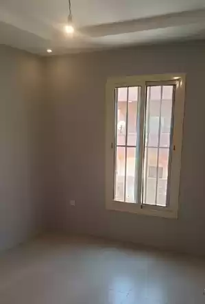 Residential Ready Property 3 Bedrooms U/F Apartment  for rent in Riyadh #27346 - 1  image 