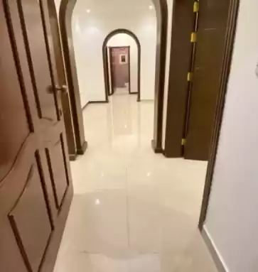 yerleşim Hazır Mülk 3 yatak odası U/F Apartman  satılık içinde Riyad #27467 - 1  image 
