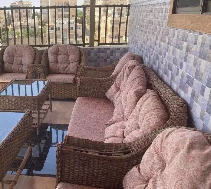 سكني عقار جاهز 5 غرف  غير مفروش شقة  للبيع في عمان #27471 - 1  صورة 