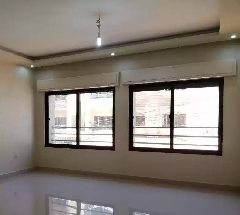 住宅 就绪物业 3 间卧室 U/F 公寓  出售 在 安曼 #27481 - 1  image 