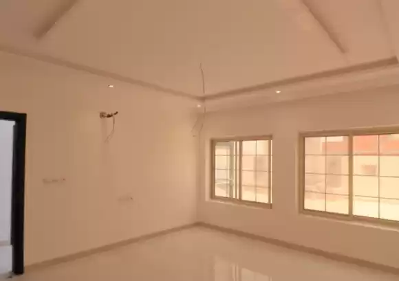 Residential Ready Property 3 Bedrooms U/F Apartment  for sale in Riyadh #27493 - 1  image 
