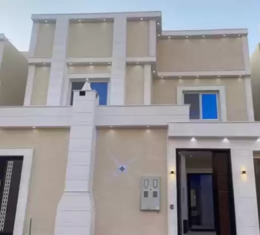 سكني عقار جاهز 5 + غرفة خادمة غير مفروش فيلا  للبيع في الرياض #27548 - 1  صورة 