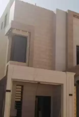 سكني عقار جاهز 5 + غرفة خادمة غير مفروش فيلا  للبيع في الرياض #27676 - 1  صورة 