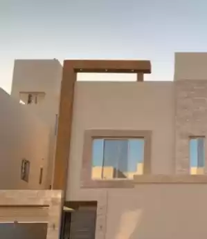 مسکونی املاک آماده 4+ اتاق خواب خدمتکار U/F ویلای مستقل  برای فروش که در ریاض #27680 - 1  image 