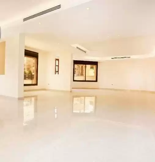 yerleşim Hazır Mülk 4 Yatak Odası U/F Apartman  satılık içinde Amman #27821 - 1  image 