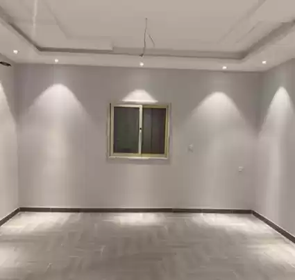 مسکونی املاک آماده 5+ اتاق خواب خدمتکار U/F اپارتمان  برای فروش که در ریاض #27858 - 1  image 