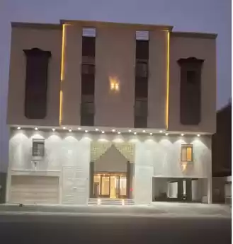 yerleşim Hazır Mülk 4 Yatak Odası U/F Apartman  satılık içinde Riyad #27864 - 1  image 