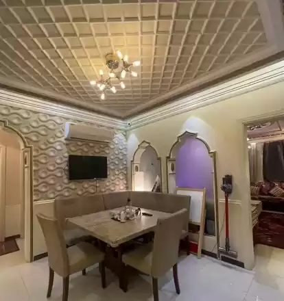 yerleşim Hazır Mülk 4 Yatak Odası U/F Apartman  satılık içinde Riyad #27865 - 1  image 