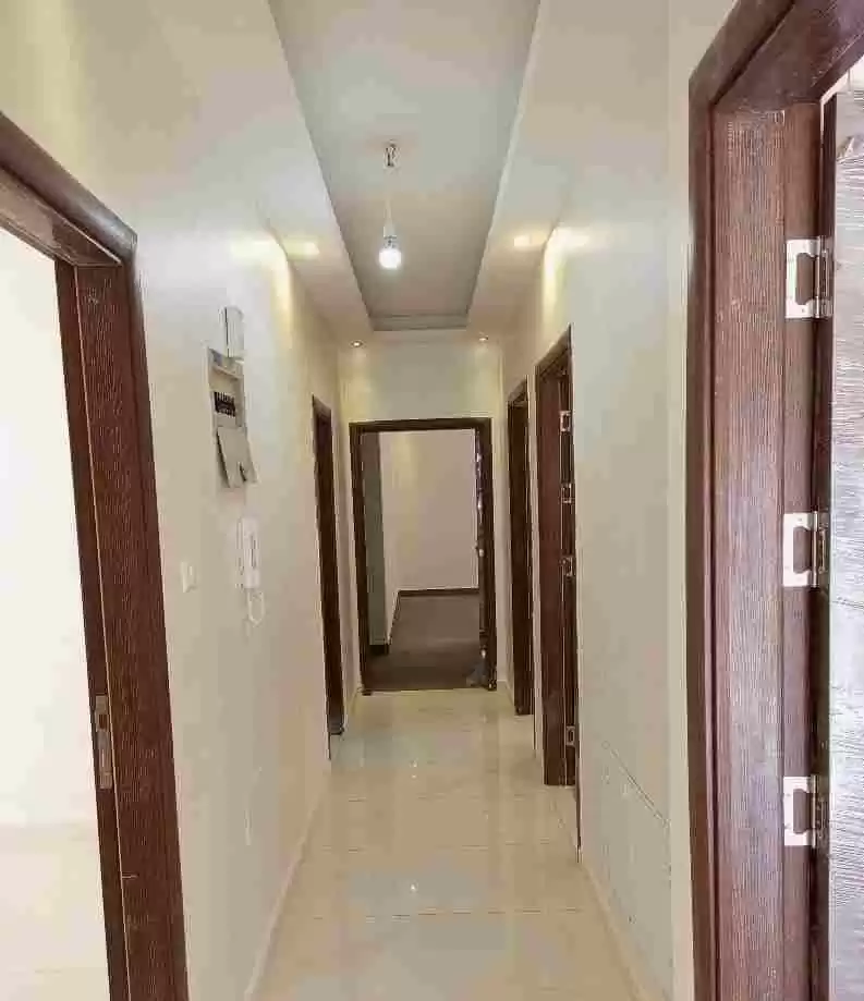 Residential Ready Property 4 Bedrooms U/F Apartment  for sale in Amman #27921 - 1  image 