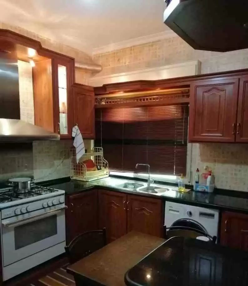 住宅 就绪物业 3+女仆卧室 U/F 公寓  出售 在 安曼 #28044 - 1  image 