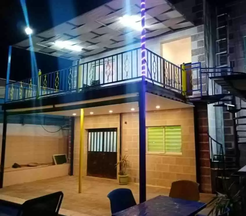 Residential Ready Property 3 Bedrooms F/F Chalet  for rent in Amman #28057 - 1  image 