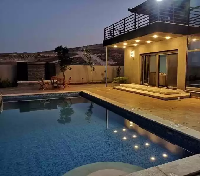 سكني عقار جاهز 3 غرف  مفروش شاليه  للإيجار في عمان #28065 - 1  صورة 