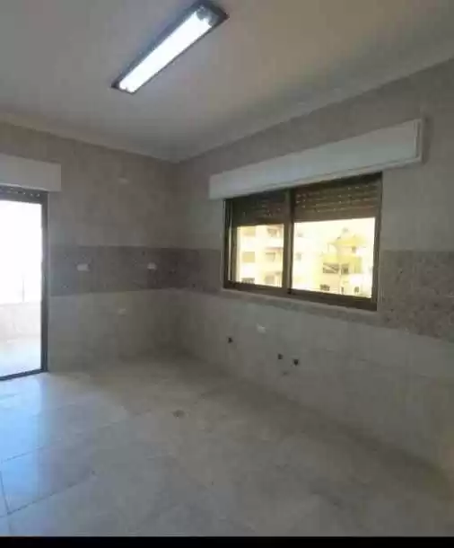 住宅 就绪物业 2 间卧室 U/F 公寓  出租 在 安曼 #28121 - 1  image 