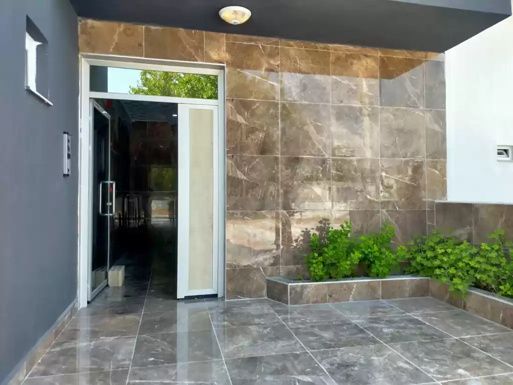 Comercial Listo Propiedad U / F tienda  venta en Riad #32123 - 1  image 