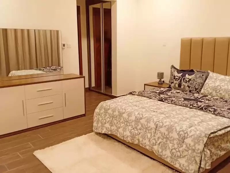 Karışık kullanım Hazır Mülk 1 yatak odası F/F Apartman  satılık içinde Doha #33472 - 1  image 