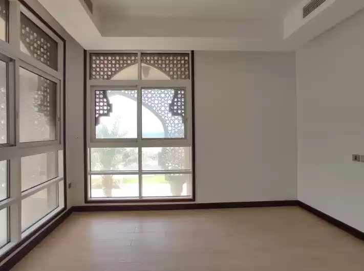 Residential Ready Property 4 Bedrooms U/F Standalone Villa  for rent in Dubai #38887 - 1  image 