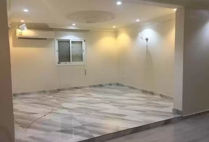 Residential Ready Property 2 Bedrooms S/F Apartment  for sale in Alexandria-Governorate #38917 - 1  image 