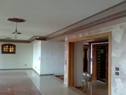 住宅 就绪物业 2 间卧室 楼/楼 公寓  出售 在 开罗 , 开罗省 #39215 - 1  image 