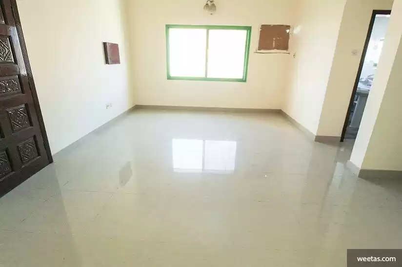 Wohn Klaar eigendom 2 + Magd Schlafzimmer U/F Wohnung  zu vermieten in Kuwait #39330 - 1  image 