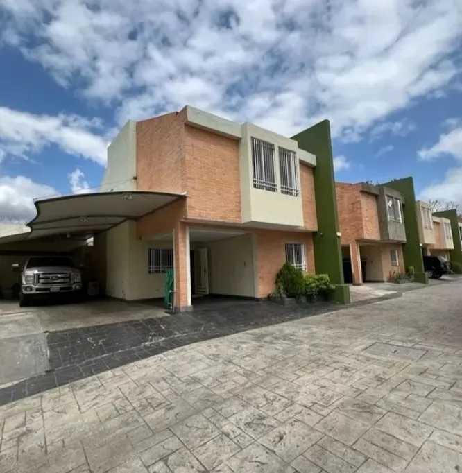 Residential Ready Property 3 Bedrooms S/F Townhouse  for sale in 6th-OF-OCTOBER , قسم-الجيزة , Giza-Governorate #39337 - 1  image 