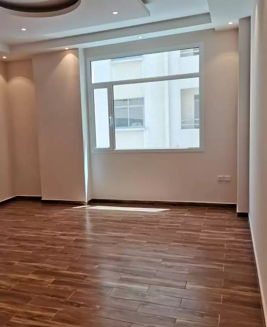 Residential Ready Property Studio U/F Apartment  for sale in Al-Manamah #39365 - 1  image 