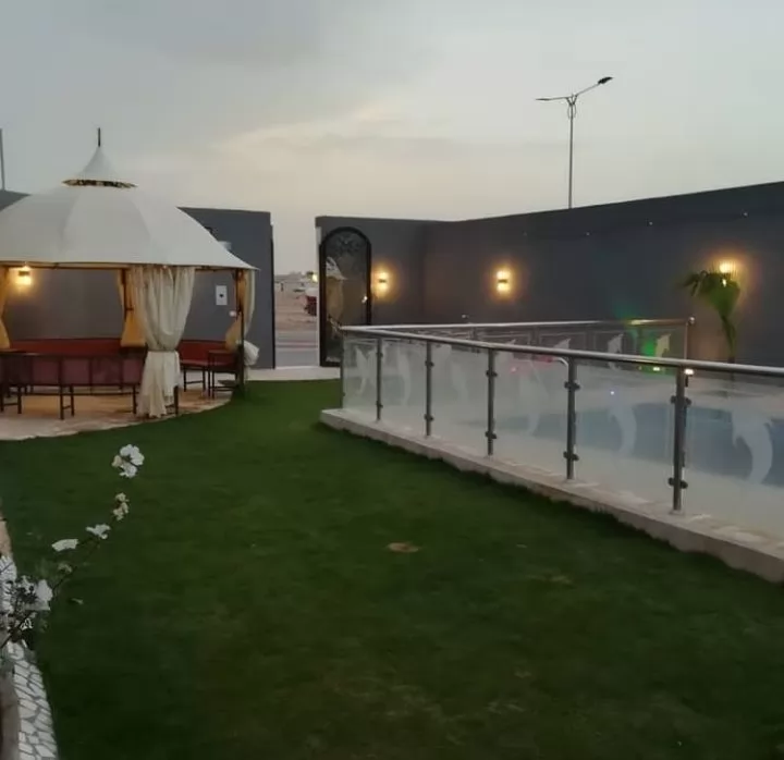 Mixed Use Ready Property 2 Bedrooms F/F Chalet  for rent in Alexandria-Governorate #39534 - 1  image 