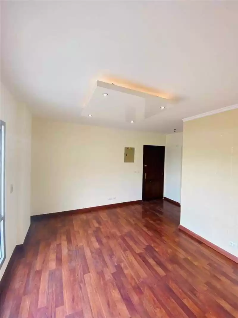 Residential Ready Property 3 Bedrooms U/F Apartment  for sale in Al-Manamah #40668 - 1  image 