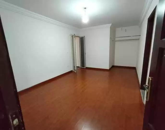 Residential Ready Property Studio U/F Apartment  for sale in Al-Manamah #41281 - 1  image 