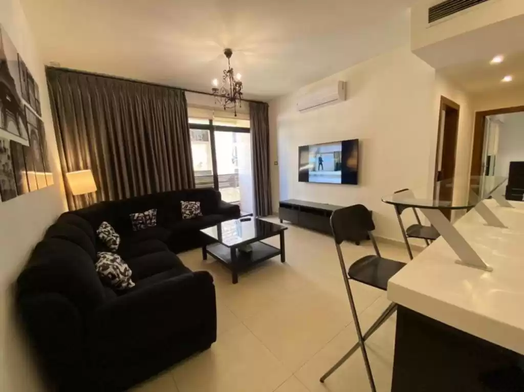 Residential Ready Property 2 Bedrooms S/F Apartment  for sale in Cairo , Cairo-Governorate #41726 - 1  image 