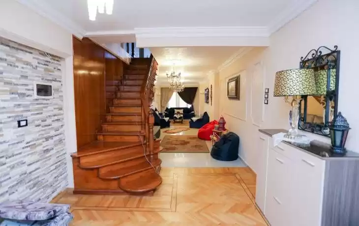 Residential Ready Property 3 Bedrooms U/F Duplex  for sale in Alexandria-Governorate #42180 - 1  image 
