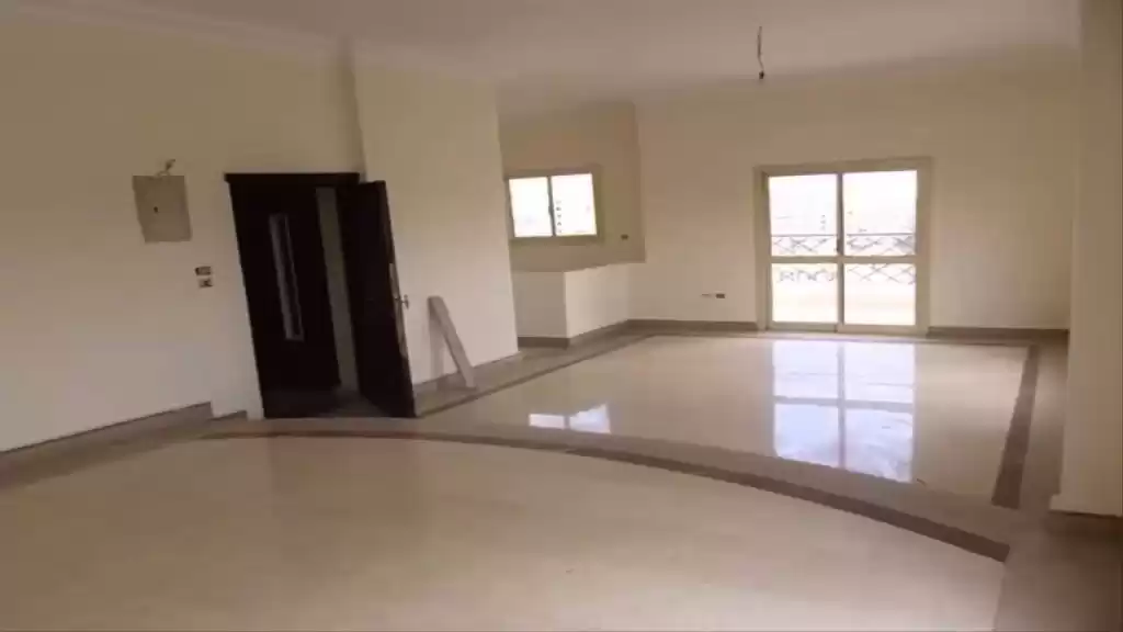 Residential Ready Property 2 Bedrooms U/F Apartment  for sale in Alexandria-Governorate #42198 - 1  image 