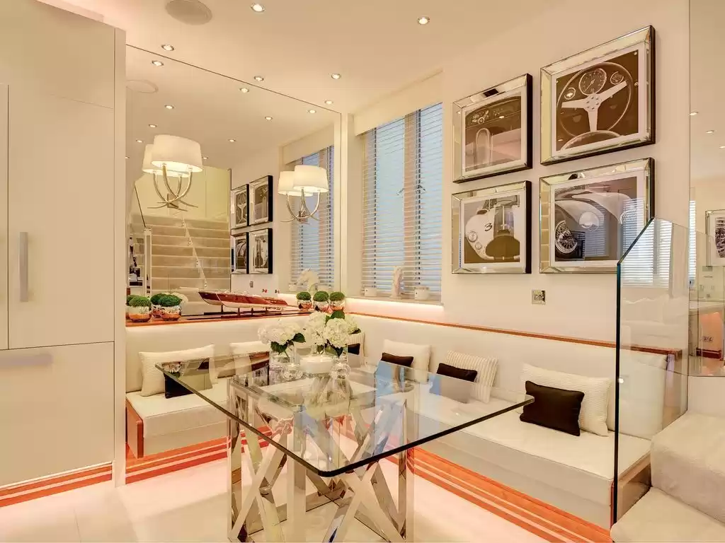 Residential Ready Property 3 Bedrooms U/F Standalone Villa  for sale in London , Greater-London , England #46058 - 1  image 