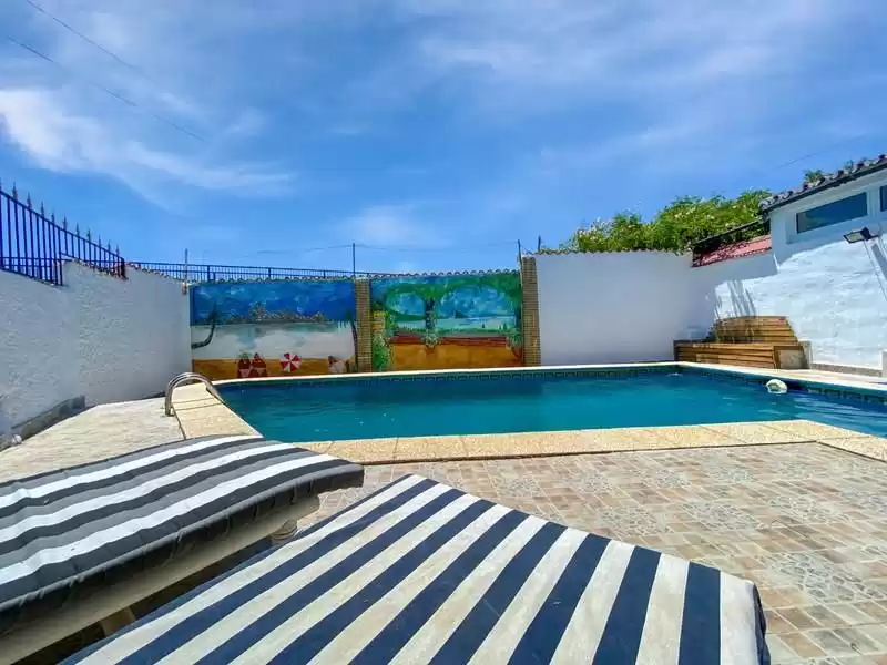 سكني عقار جاهز 2 غرف  مفروش شاليه  للبيع في دبي #46233 - 1  صورة 