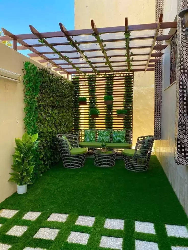 Residential Ready Property 2 Bedrooms U/F Apartment  for rent in London , Greater-London , England #46442 - 1  image 