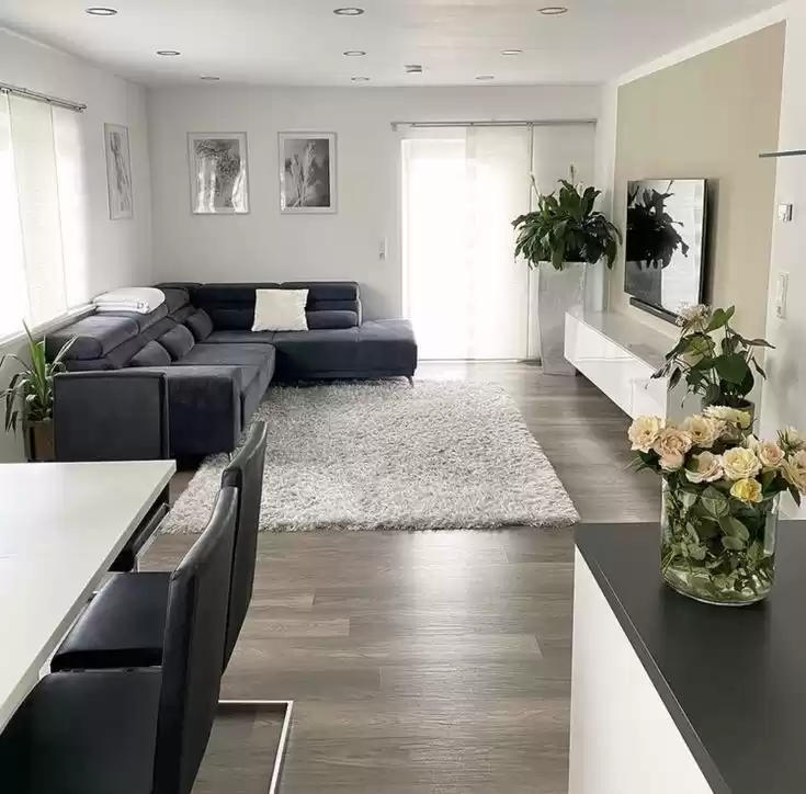 Residential Ready Property 2 Bedrooms U/F Apartment  for rent in London , Greater-London , England #46470 - 1  image 