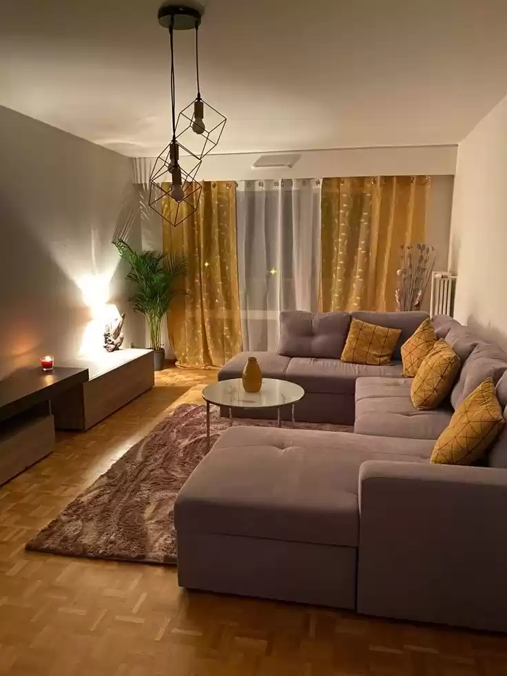 Residential Ready Property 2 Bedrooms U/F Apartment  for rent in London , Greater-London , England #46491 - 1  image 