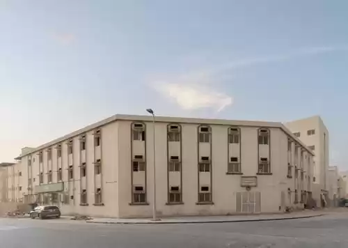 yerleşim Hazır Mülk 5 Yatak Odası U/F İşçi Konaklama  satılık içinde Dubai #47058 - 1  image 