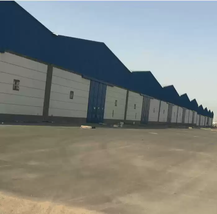 Commercial Ready Property U/F Warehouse  for sale in London , Greater-London , England #47566 - 1  image 