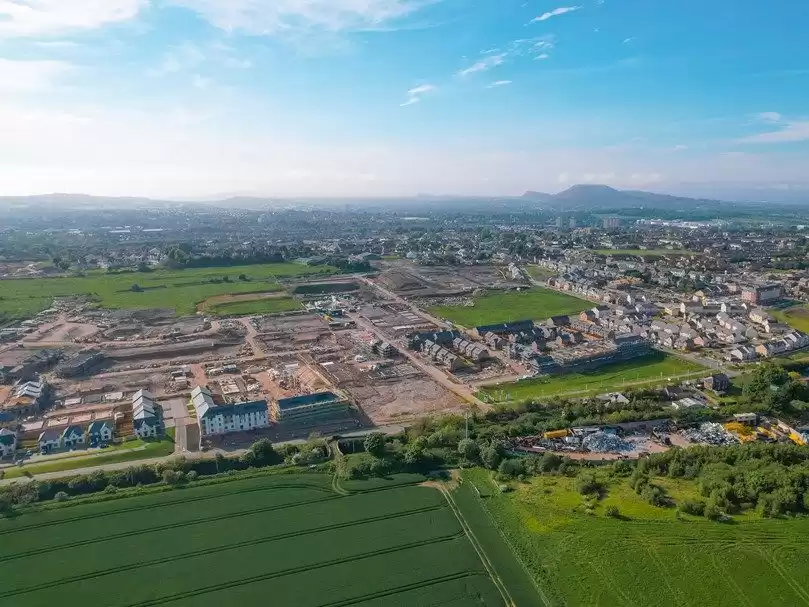 Land Ready Property Commercial Land  for rent in London , Greater-London , England #47676 - 1  image 