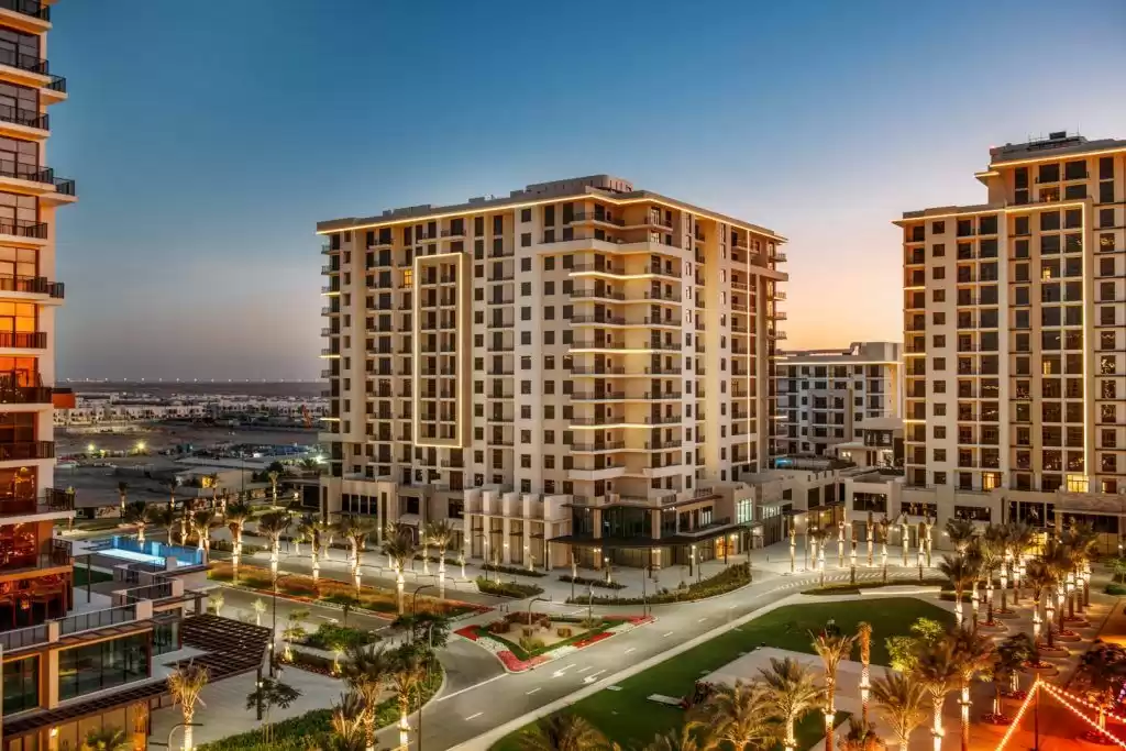 Residential Ready Property 7 Bedrooms F/F Building  for rent in Dubai #47761 - 1  image 