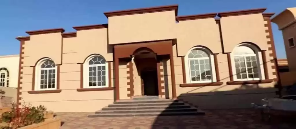 Residential Ready Property 7+ Bedrooms F/F Building  for rent in Dubai #47963 - 1  image 