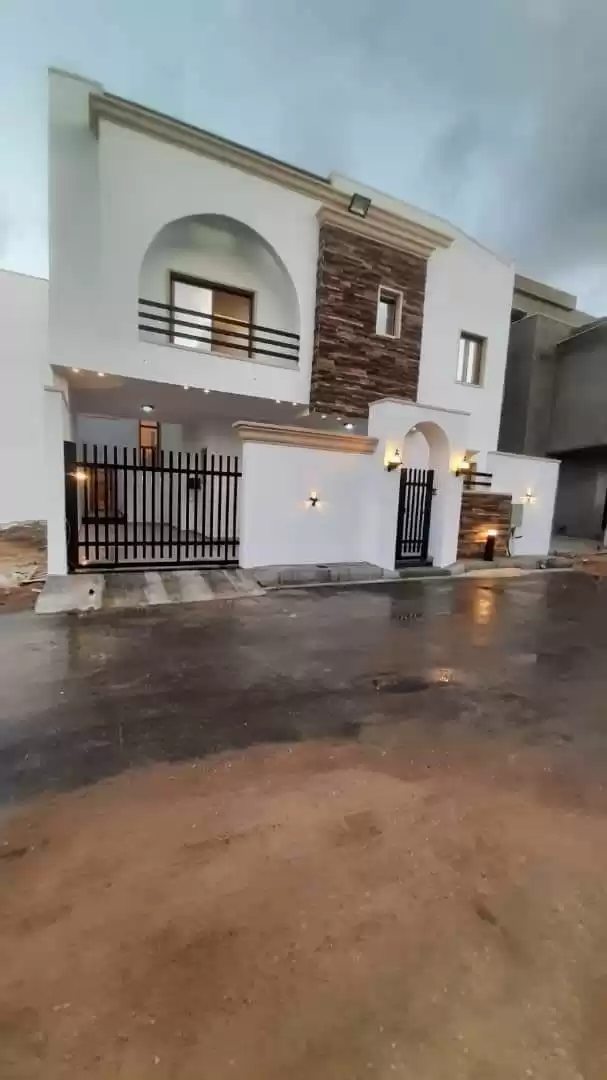 سكني عقار جاهز 4 غرف  غير مفروش فيلا  للبيع في محافظة بغداد #49137 - 1  صورة 