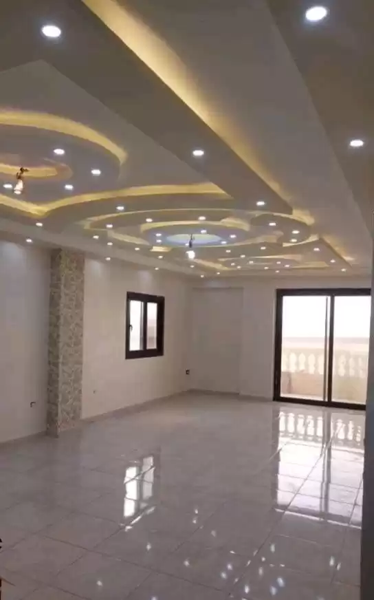 Residential Ready Property 4 Bedrooms U/F Apartment  for rent in Baghdad Governorate #49241 - 1  image 