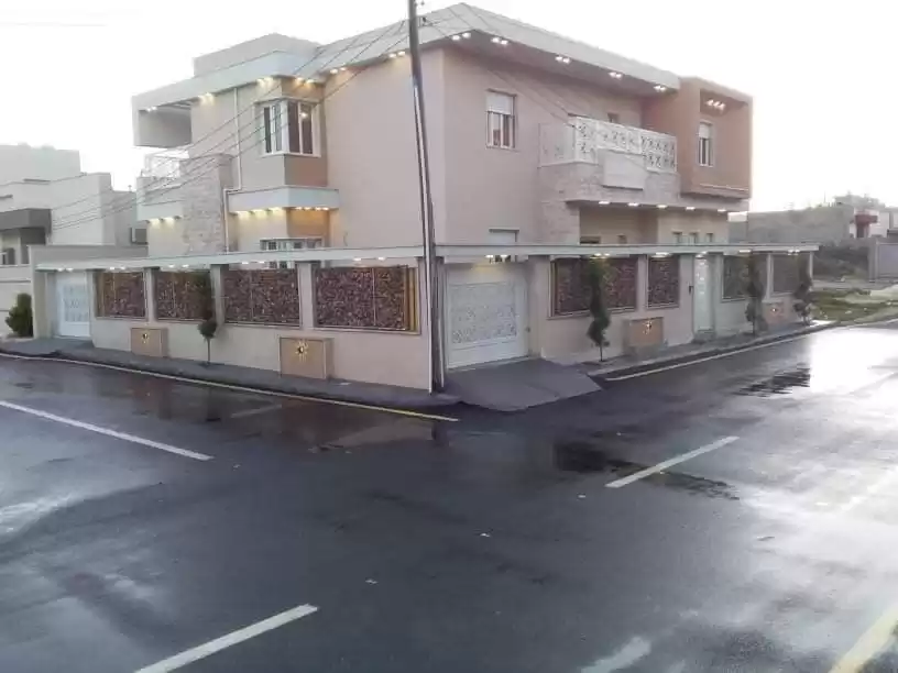 Residential Ready Property 5 Bedrooms U/F Duplex  for sale in Baghdad Governorate #49331 - 1  image 