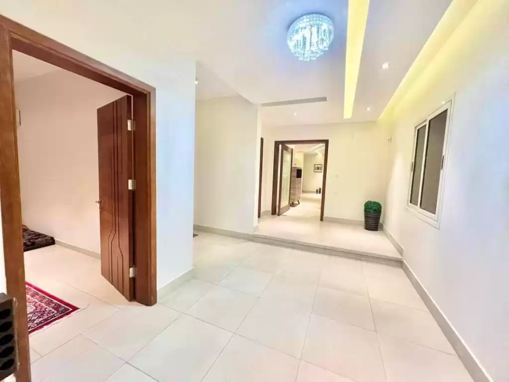 Residential Ready Property 4 Bedrooms S/F Duplex  for sale in Baghdad Governorate #49722 - 1  image 