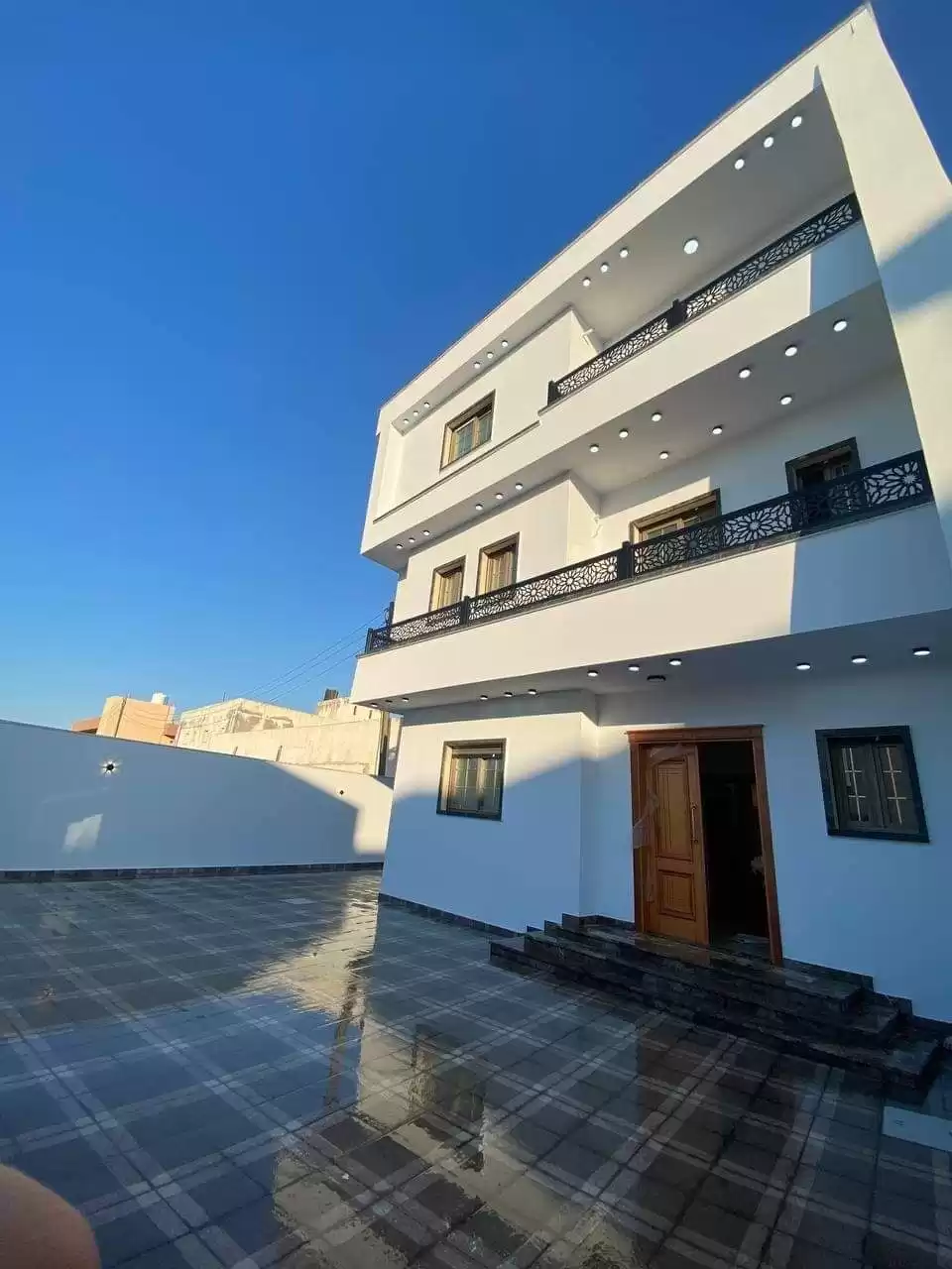 سكني عقار جاهز 7 غرف  غير مفروش دوبلكس  للبيع في محافظة بغداد #49772 - 1  صورة 