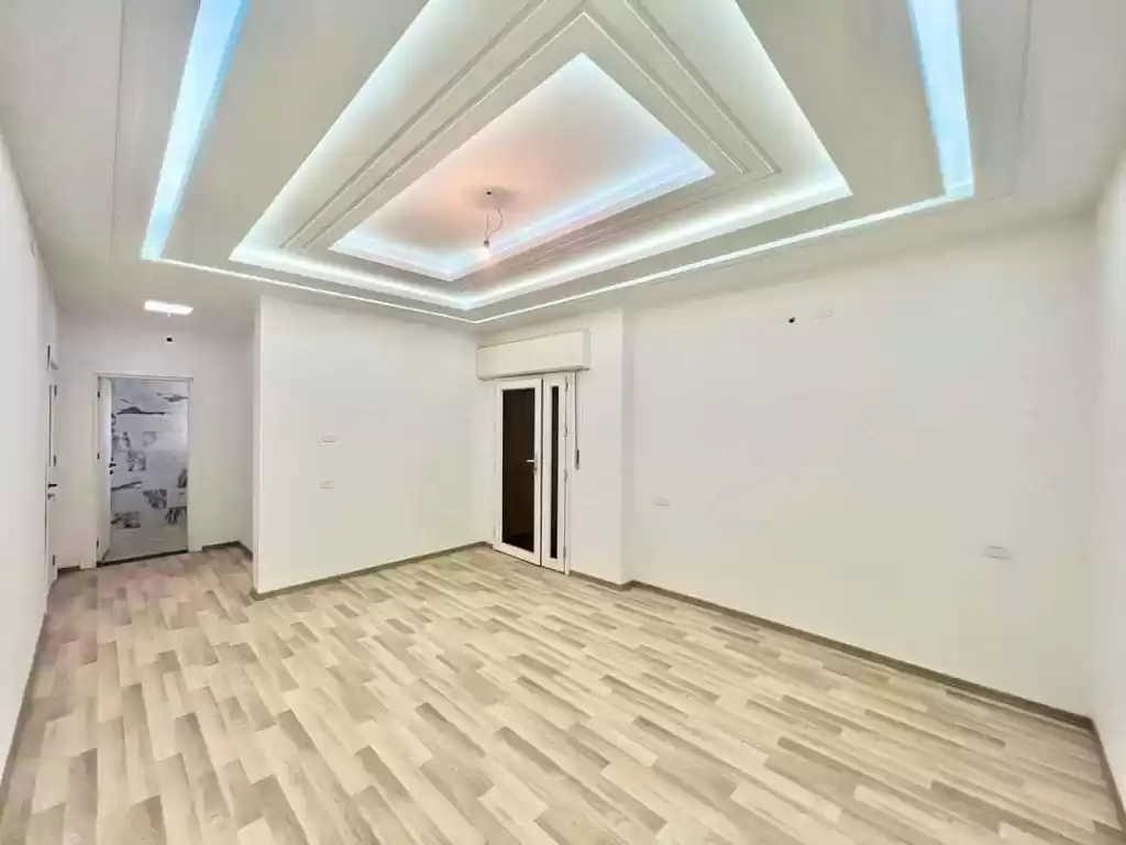 Residencial Listo Propiedad 2 + habitaciones de servicio U / F Apartamento  venta en Gobernación de Bagdad #49798 - 1  image 